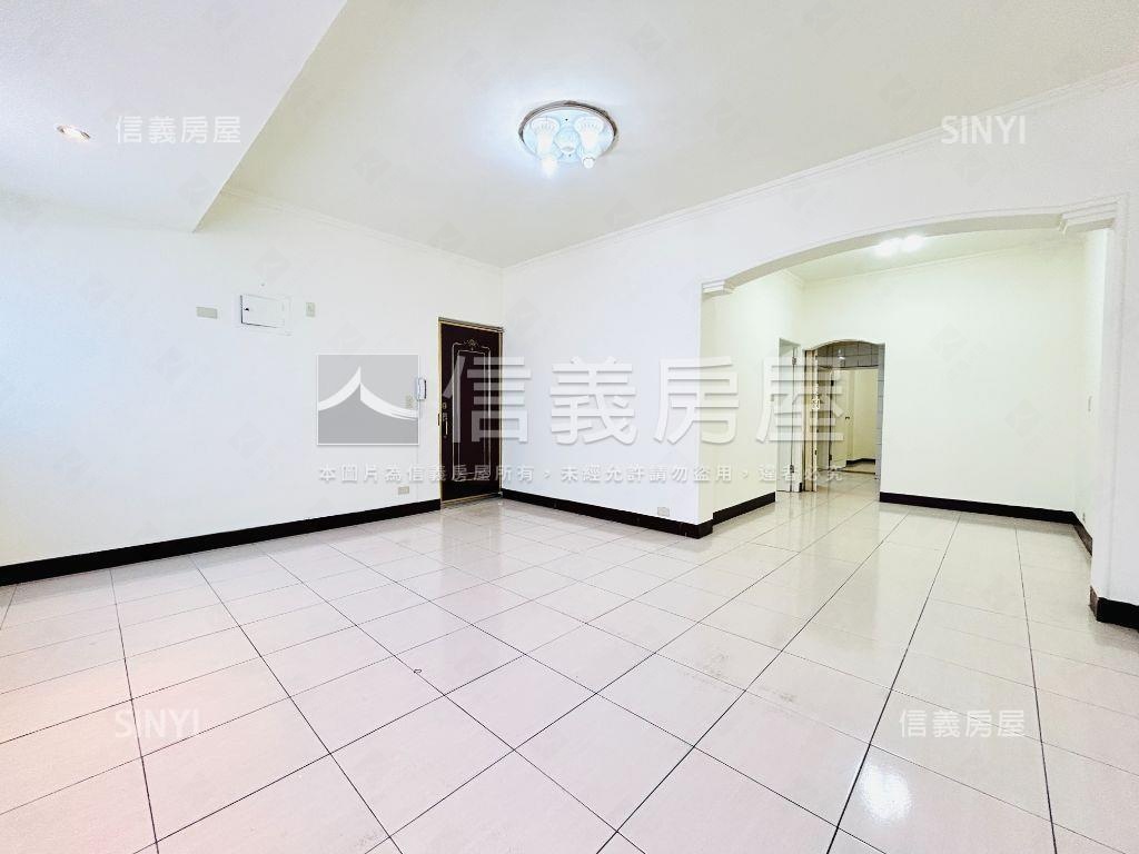 榮星花園方正美宅房屋室內格局與周邊環境
