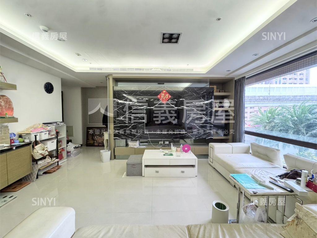 總裁大戶四房車位房屋室內格局與周邊環境