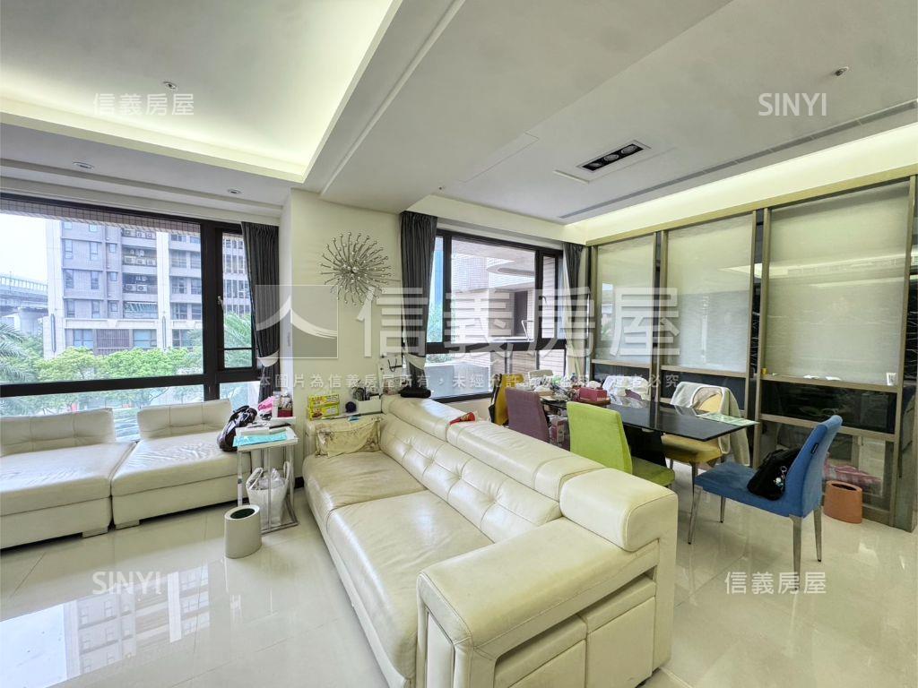 總裁大戶四房車位房屋室內格局與周邊環境