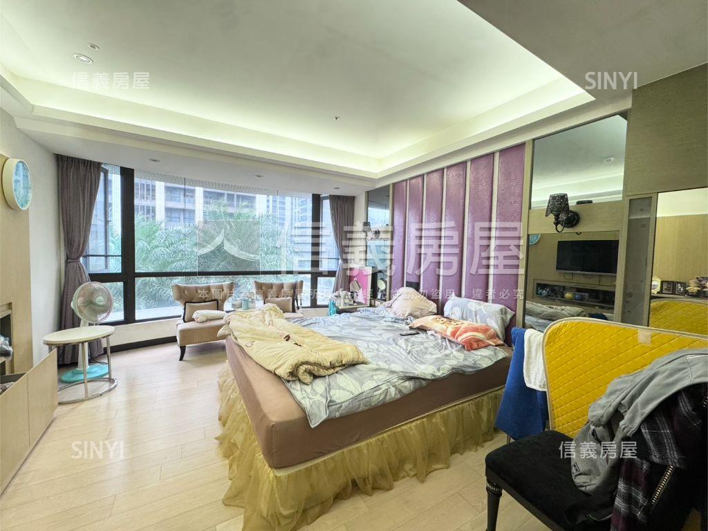 總裁大戶四房車位房屋室內格局與周邊環境