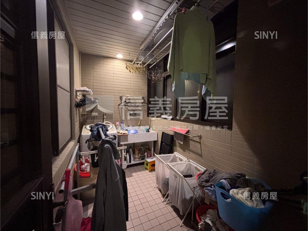 總裁大戶四房車位房屋室內格局與周邊環境