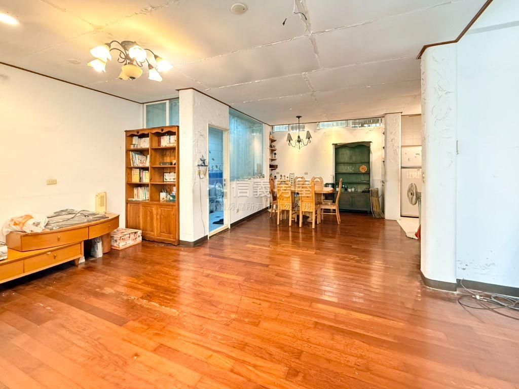 崇學書香寬宅房屋室內格局與周邊環境