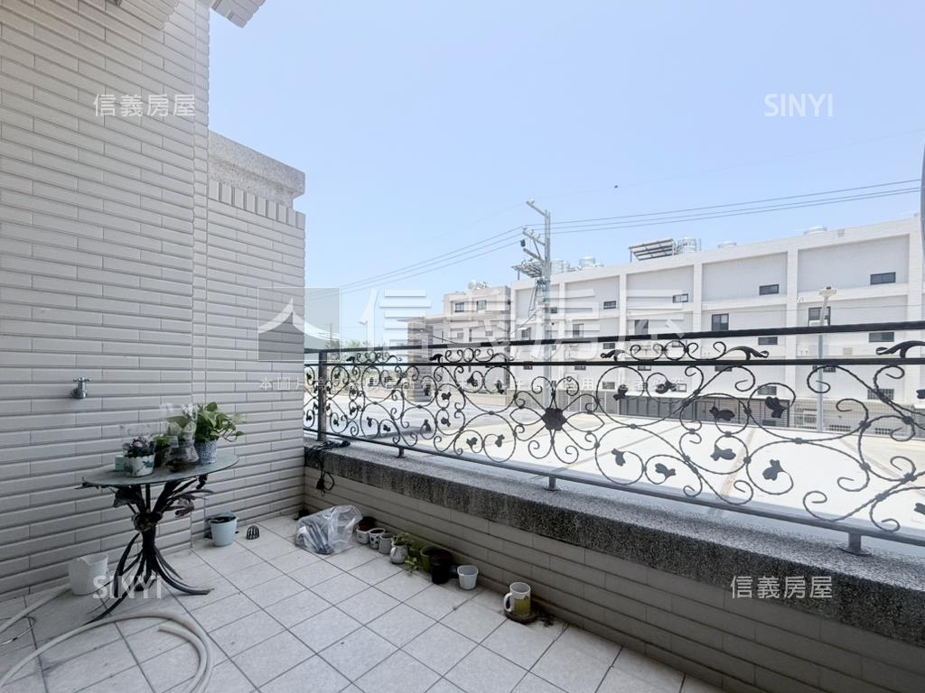 安南區輕屋齡傳統孝親車墅房屋室內格局與周邊環境
