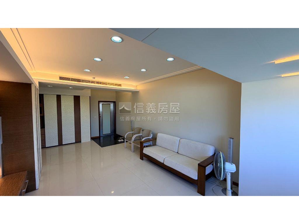 瑞聯Ｃ區四房平車房屋室內格局與周邊環境