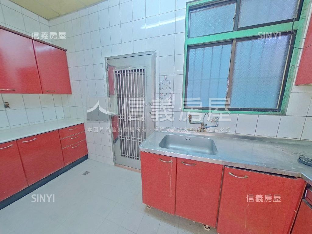 急售！便宜活路朝南透店房屋室內格局與周邊環境