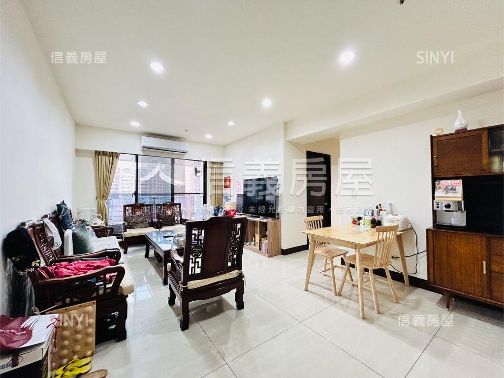 近捷運明亮三房車位房屋室內格局與周邊環境