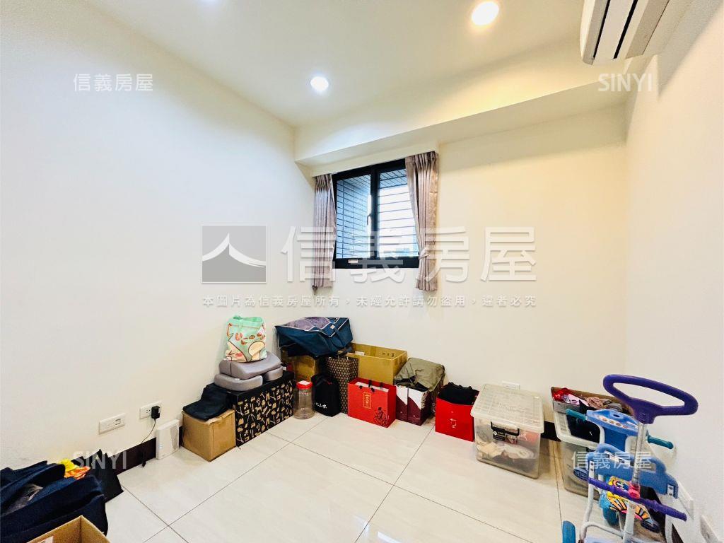 近捷運明亮三房車位房屋室內格局與周邊環境