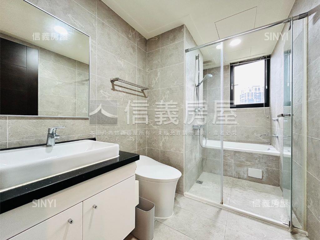 近捷運明亮三房車位房屋室內格局與周邊環境