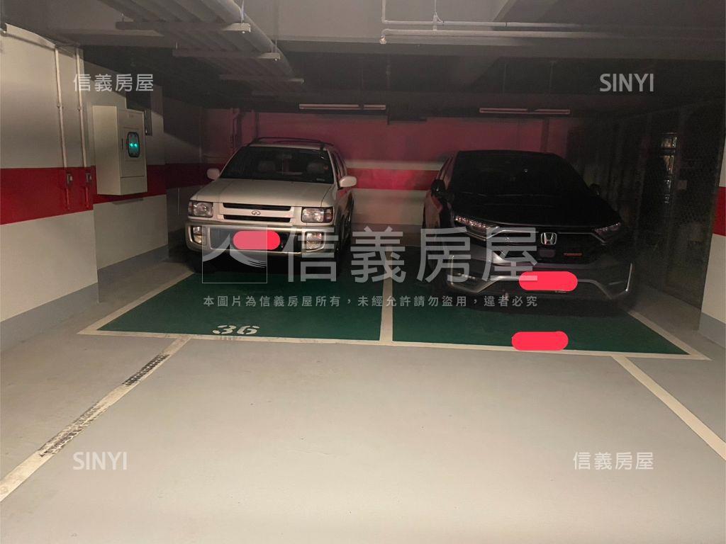 近捷運明亮三房車位房屋室內格局與周邊環境