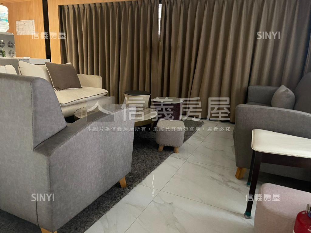 近捷運明亮三房車位房屋室內格局與周邊環境