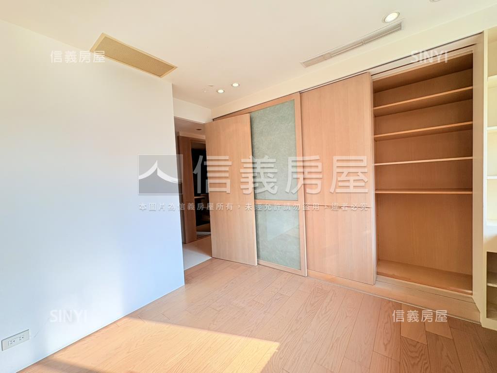 凱旋門樹海美景六樓房屋室內格局與周邊環境