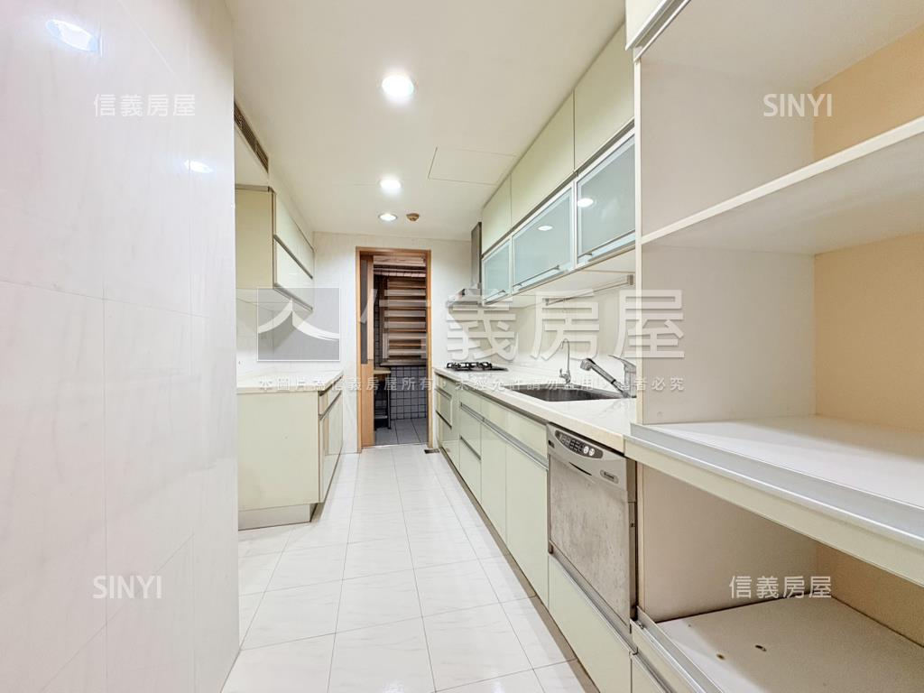 凱旋門樹海美景六樓房屋室內格局與周邊環境