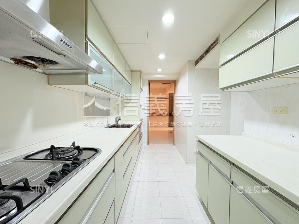 凱旋門樹海美景六樓房屋室內格局與周邊環境