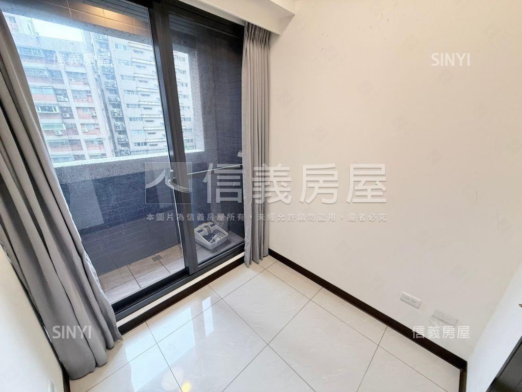 福德ＯＮＥ三房車位房屋室內格局與周邊環境