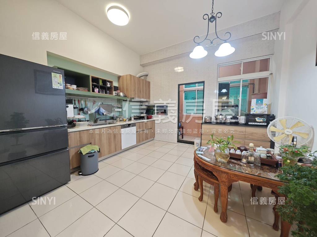 裕善街臨路透天房屋室內格局與周邊環境