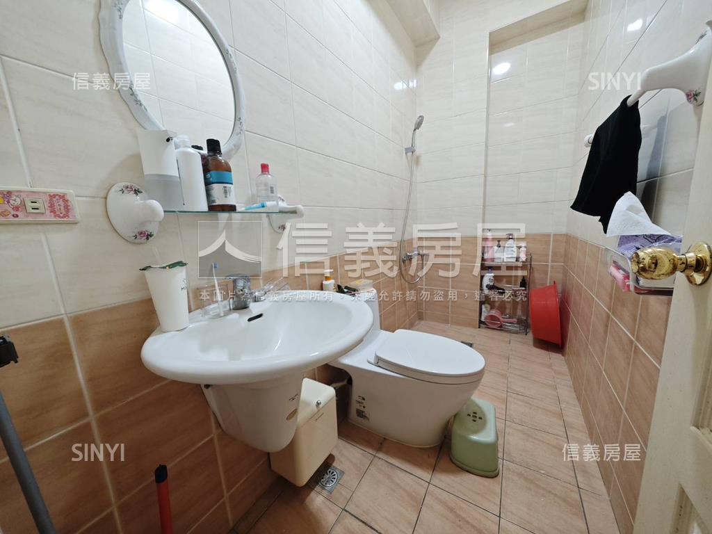 裕善街臨路透天房屋室內格局與周邊環境