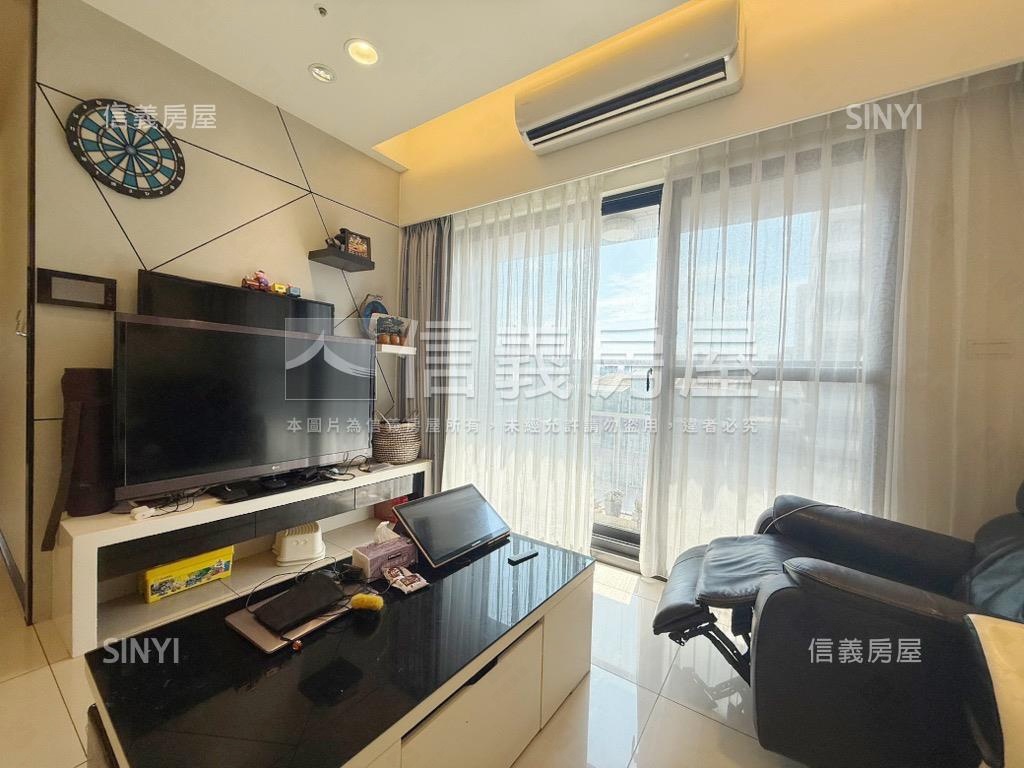 文心崇德捷運三房車位房屋室內格局與周邊環境