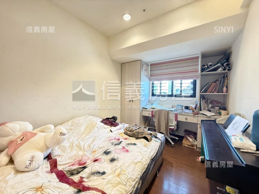 文心崇德捷運三房車位房屋室內格局與周邊環境