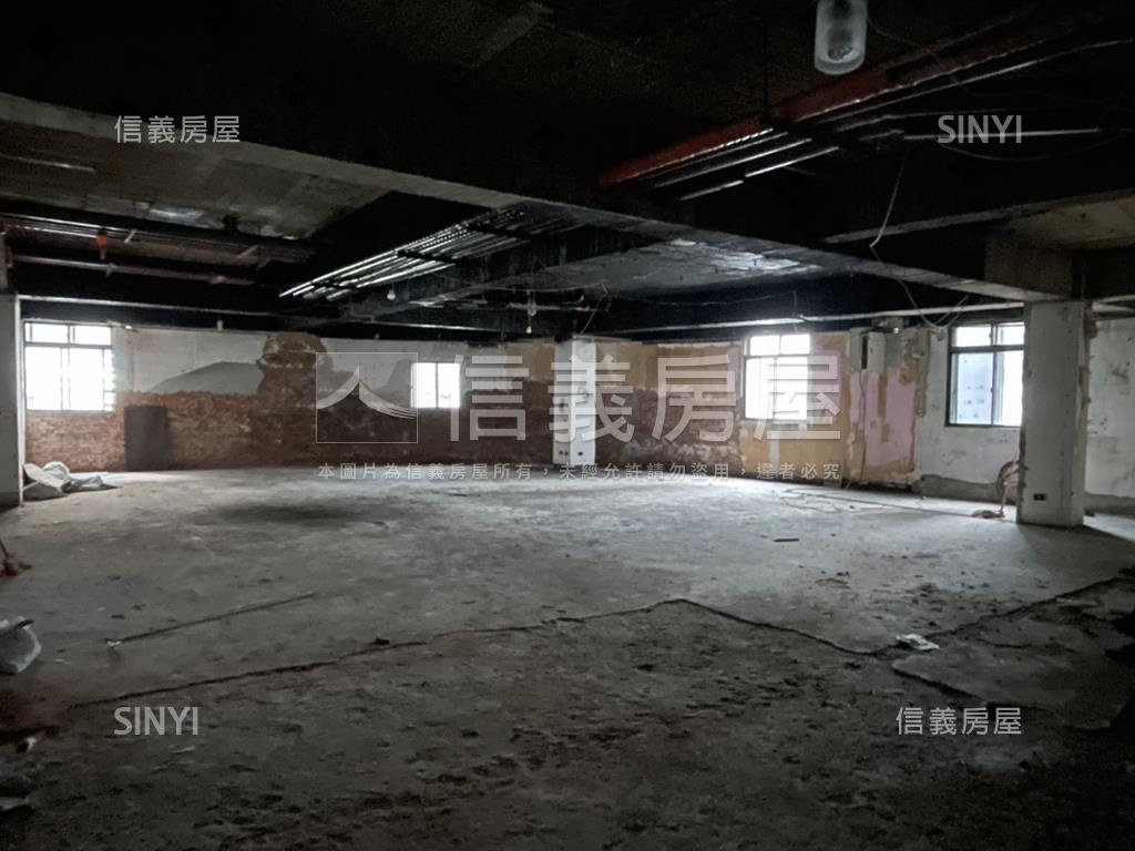 大坪林商業用房屋室內格局與周邊環境