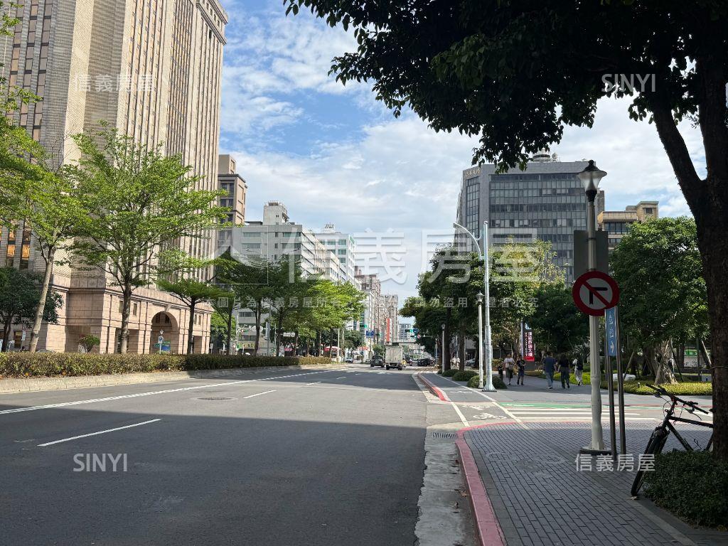 新生邊間超值管理大樓房屋室內格局與周邊環境