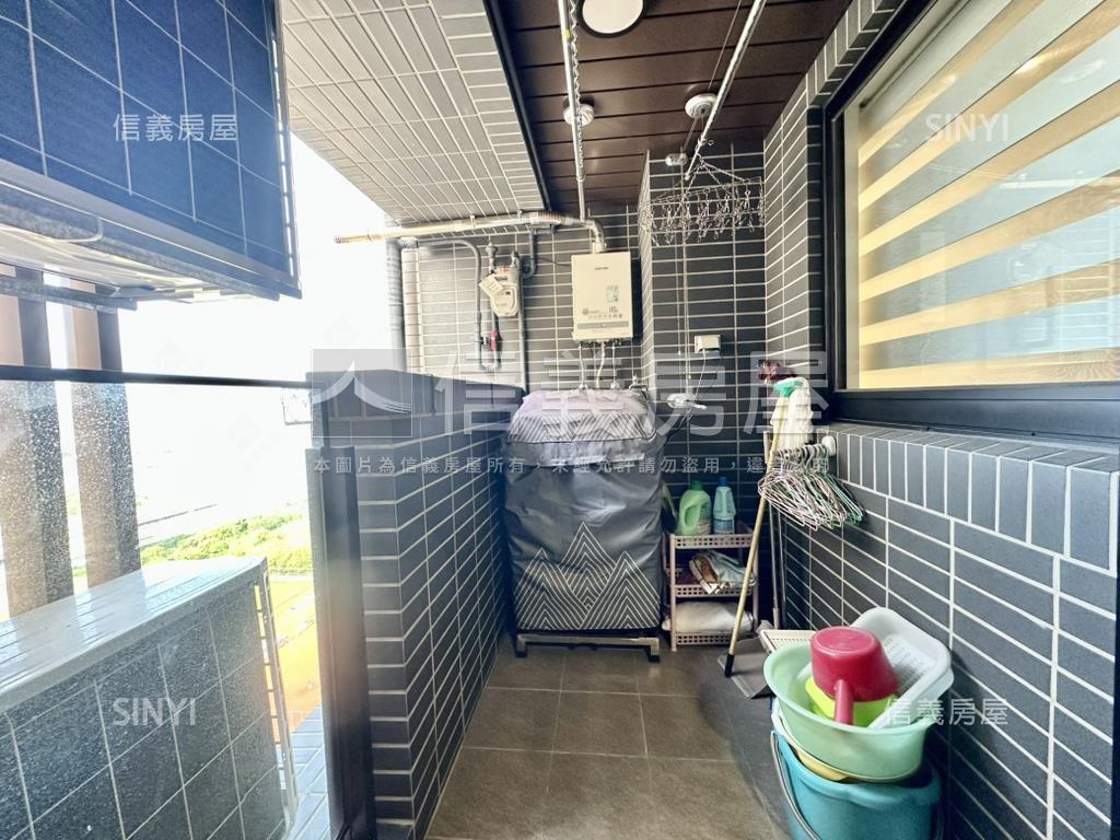 專任帝景５號高樓裝潢美屋房屋室內格局與周邊環境