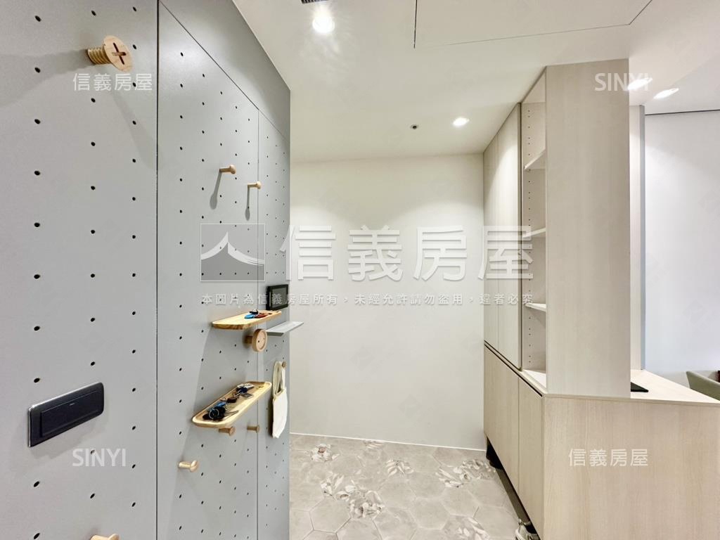 專任帝景５號高樓裝潢美屋房屋室內格局與周邊環境