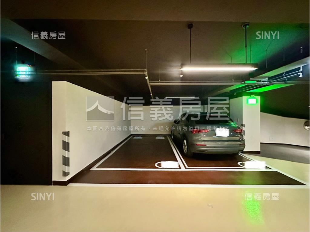 專任帝景５號高樓裝潢美屋房屋室內格局與周邊環境