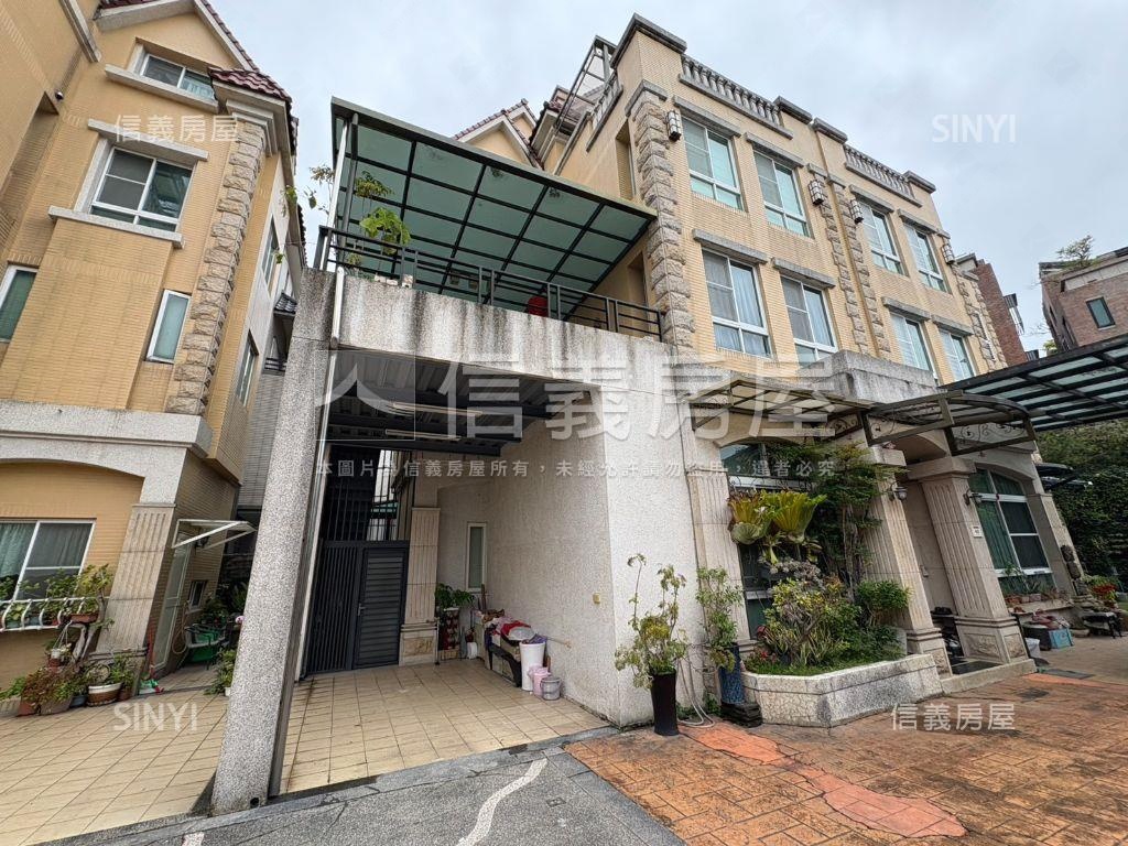 近東山軍功朝南花園別墅房屋室內格局與周邊環境