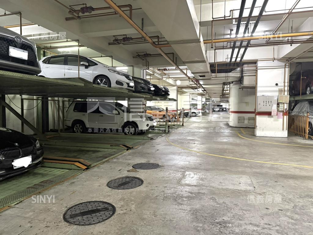 巨蛋旁小資入手兩房車位房屋室內格局與周邊環境
