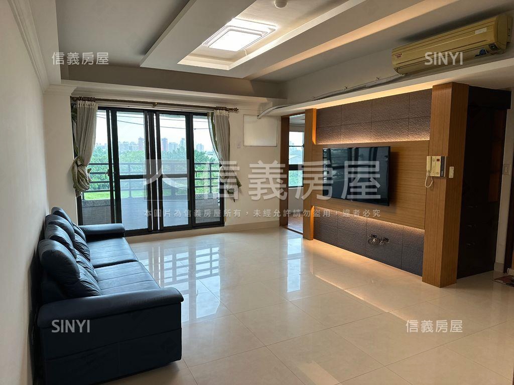 陽光首排綠景三房車位房屋室內格局與周邊環境