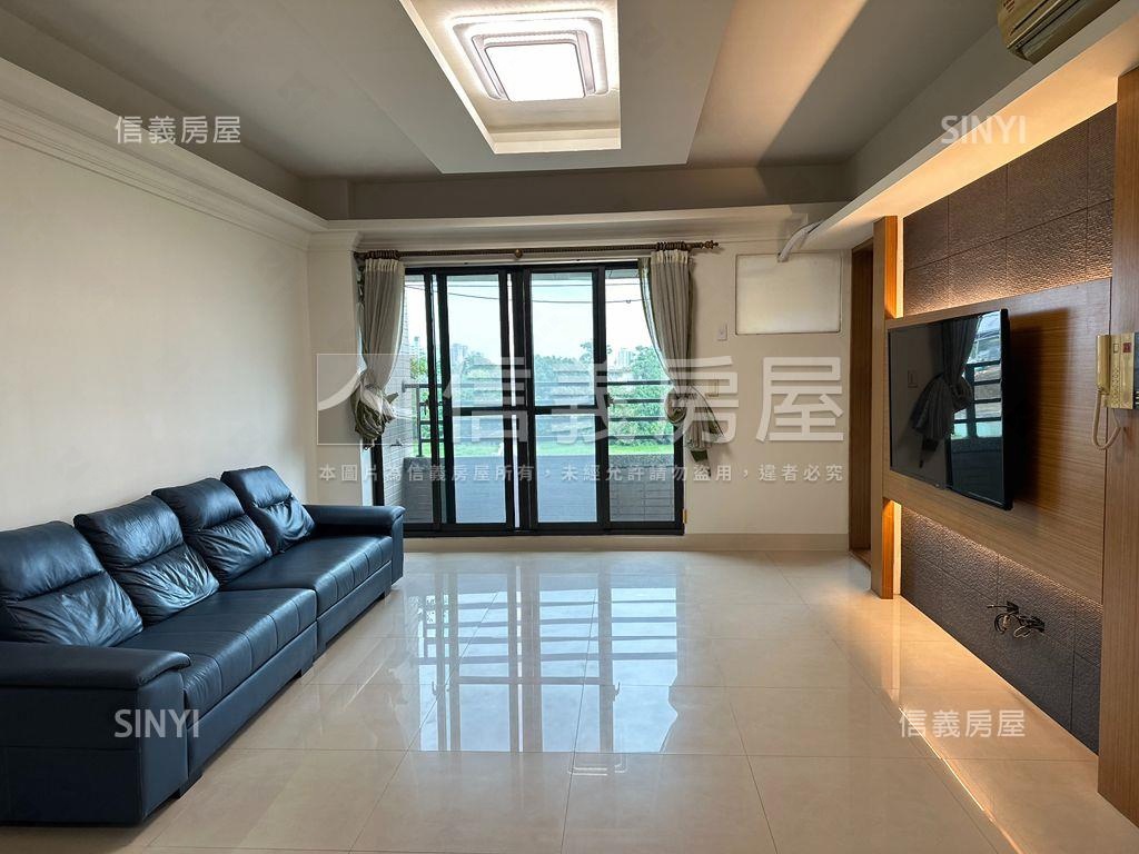 陽光首排綠景三房車位房屋室內格局與周邊環境