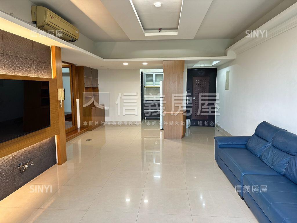 陽光首排綠景三房車位房屋室內格局與周邊環境