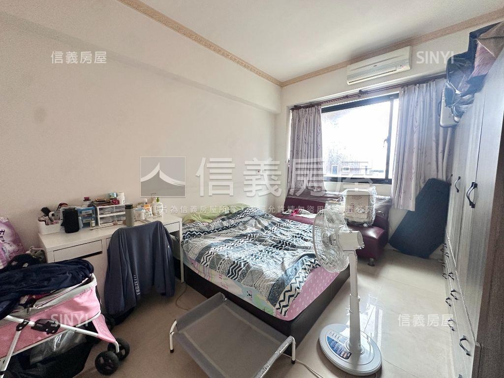 竹城金閣優質三房車位房屋室內格局與周邊環境
