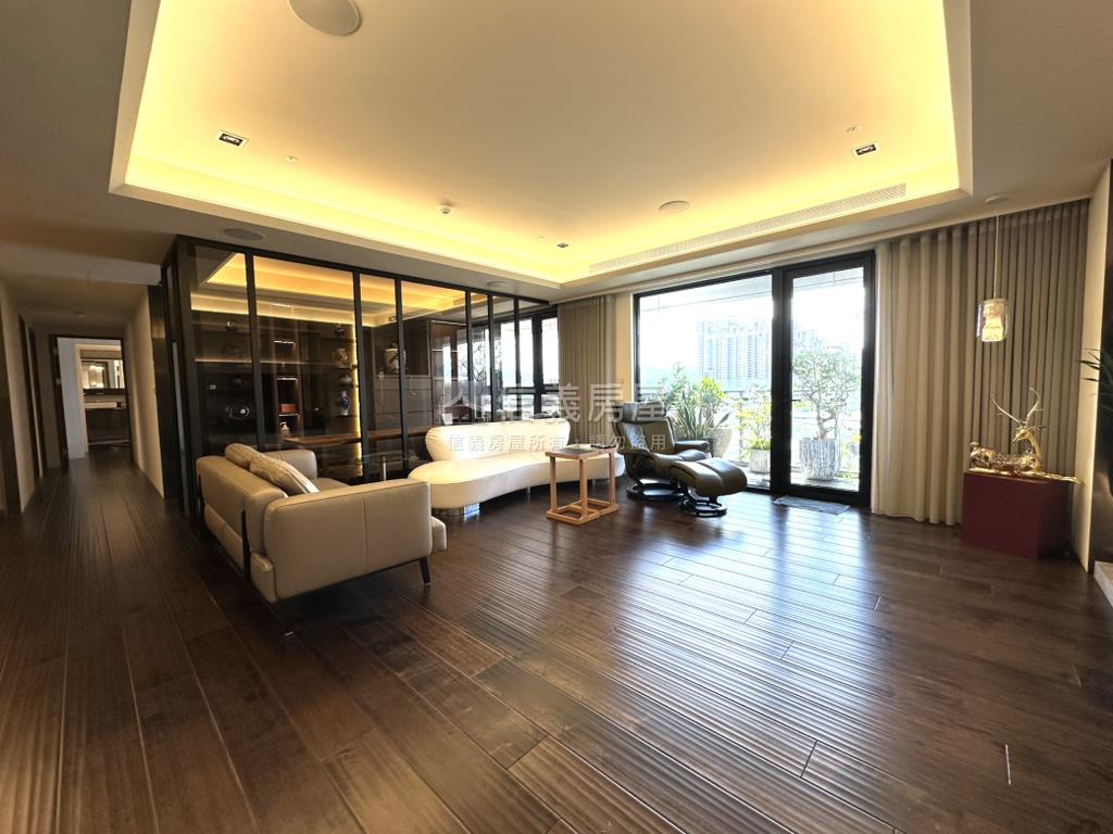 五峰鑫洋百景精致裝潢房屋室內格局與周邊環境
