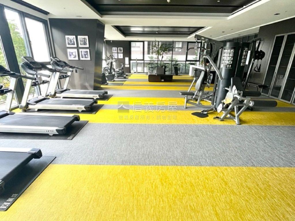五峰鑫洋百景精致裝潢房屋室內格局與周邊環境