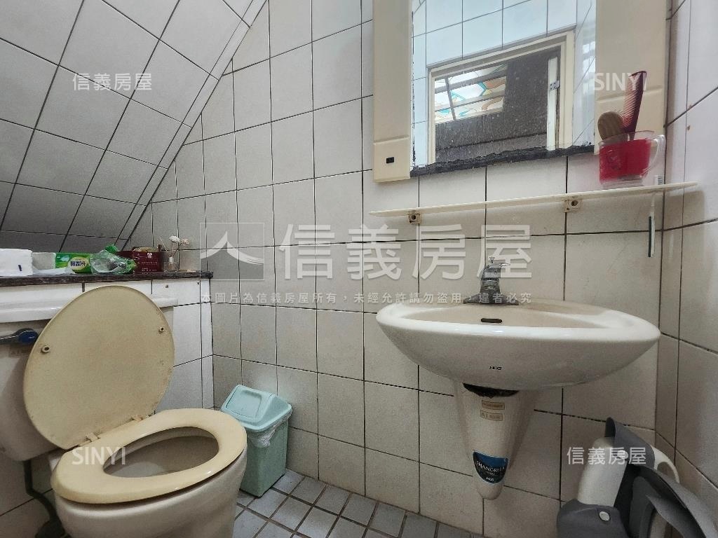 安平近公園透天房屋室內格局與周邊環境