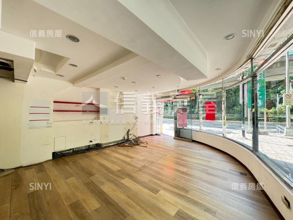 大馬路角窗金店面房屋室內格局與周邊環境