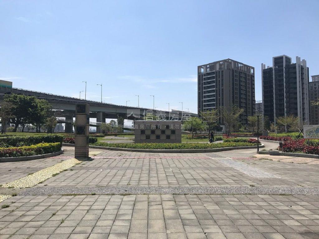 世界馥小資美屋房屋室內格局與周邊環境