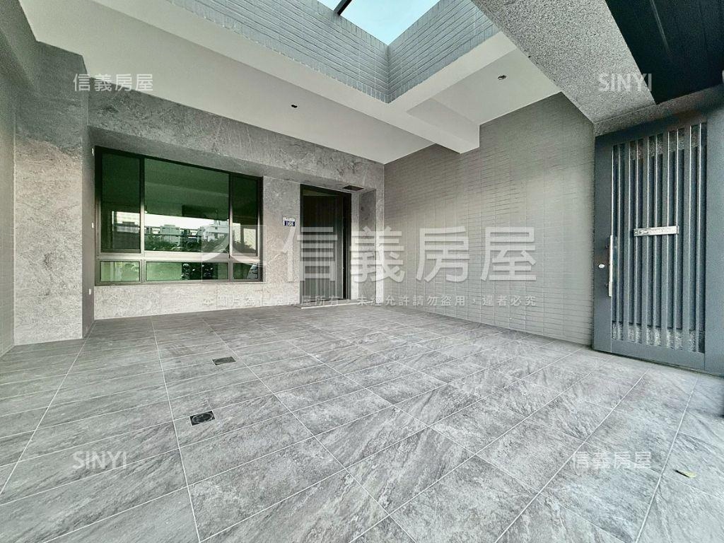 １４期全新雙車位別墅房屋室內格局與周邊環境