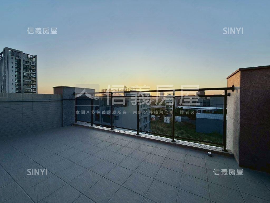 １４期全新雙車位別墅房屋室內格局與周邊環境