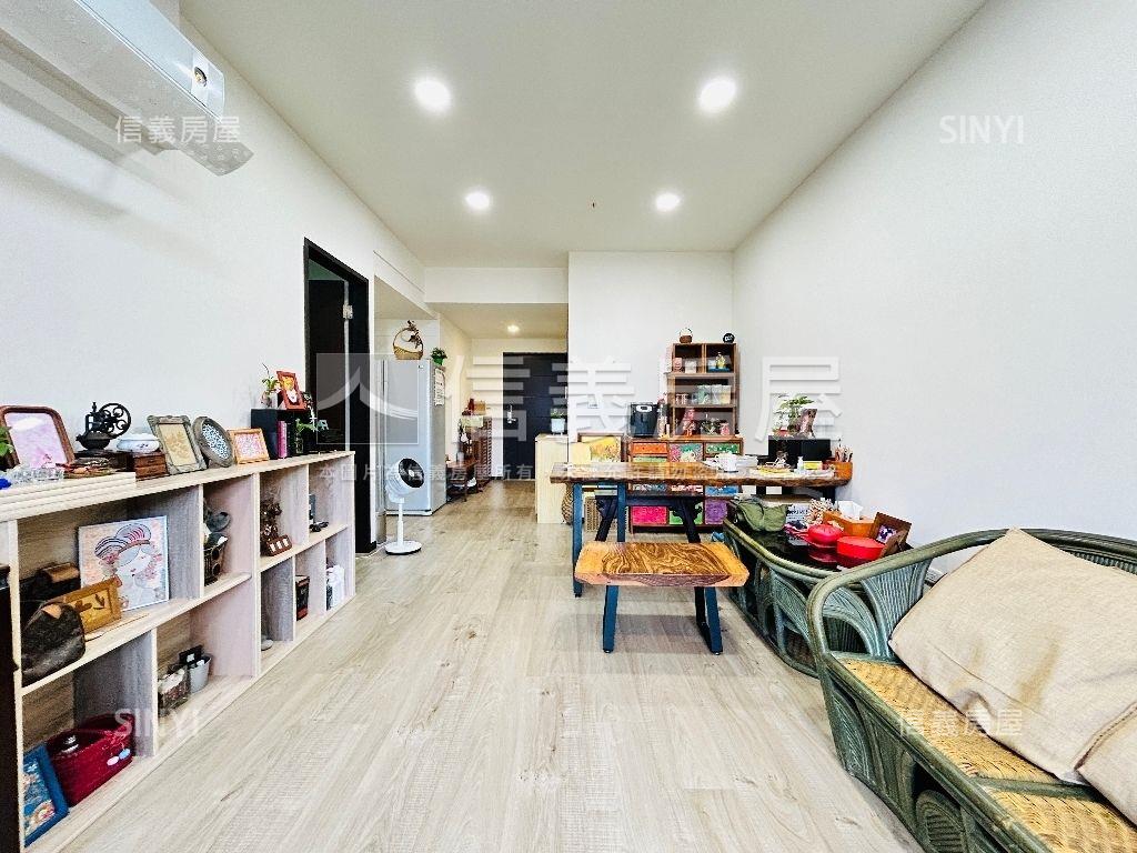 天琴次頂樓陽光滿屋２房房屋室內格局與周邊環境