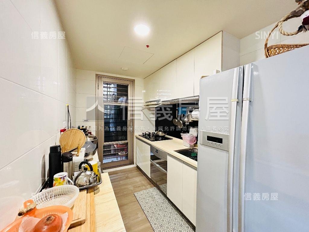 天琴次頂樓陽光滿屋２房房屋室內格局與周邊環境