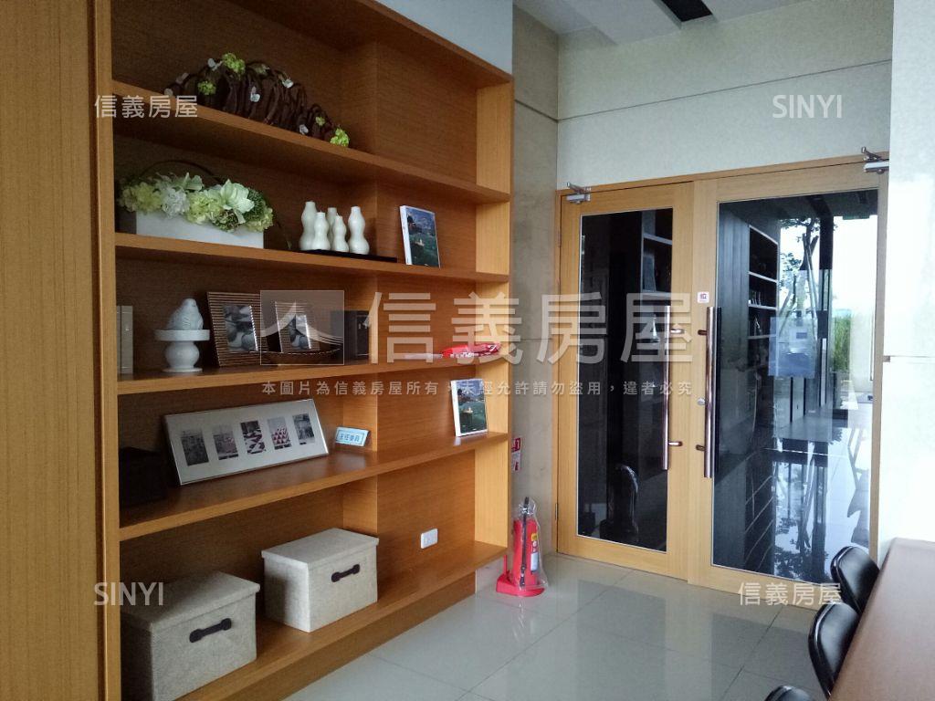 天琴次頂樓陽光滿屋２房房屋室內格局與周邊環境