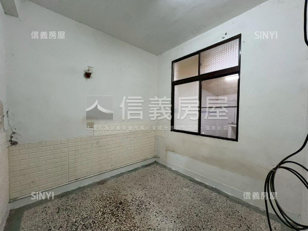 南區小資成交透天房屋室內格局與周邊環境