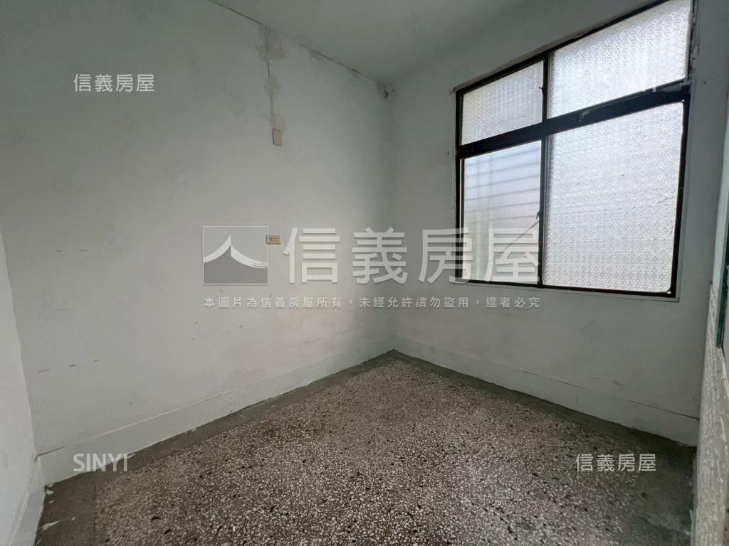 南區小資成交透天房屋室內格局與周邊環境