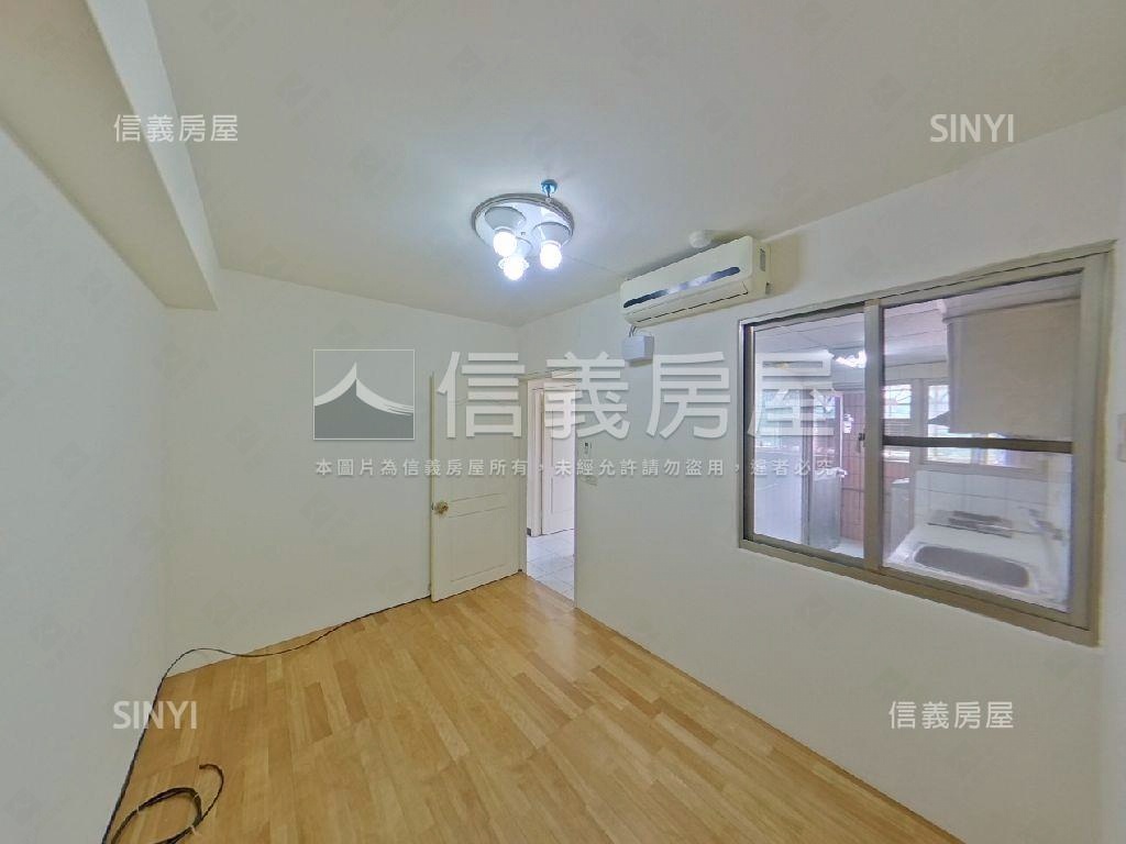 土城電梯２房◆遠眺山景房屋室內格局與周邊環境