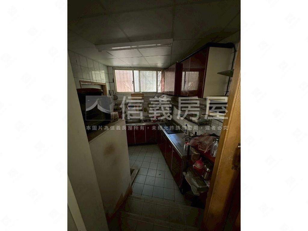 仁愛臨沂高潛力庭院一樓房屋室內格局與周邊環境