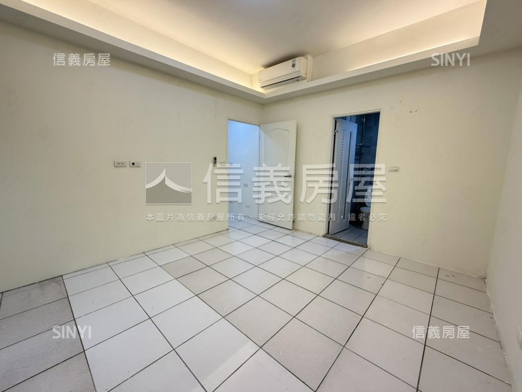 一中商圈。電梯四房房屋室內格局與周邊環境