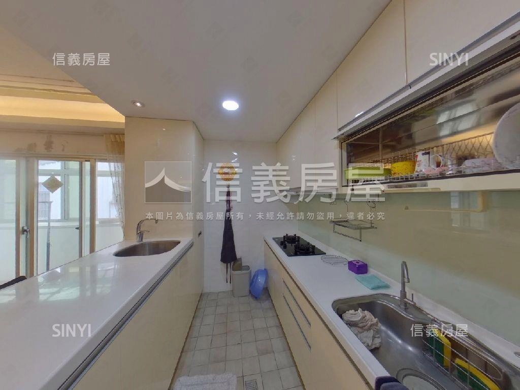 秀朗橋捷運邊間採光大四房房屋室內格局與周邊環境