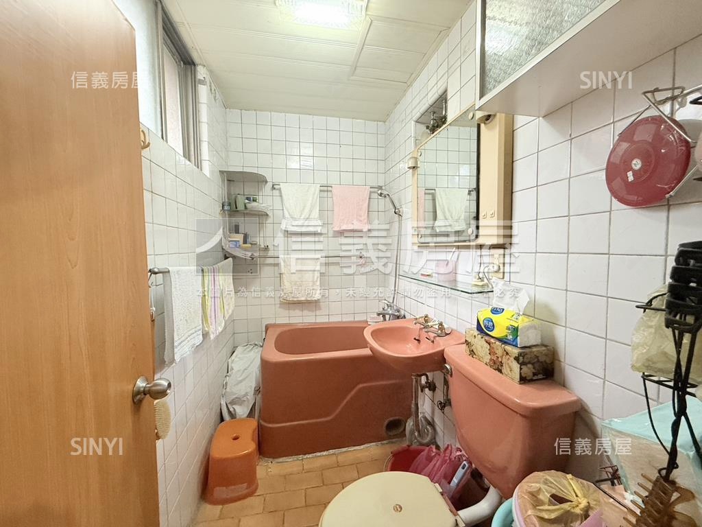 近大坪林七張捷運獨棟公寓房屋室內格局與周邊環境